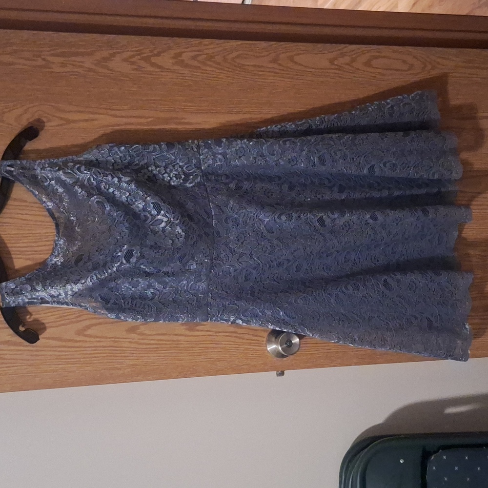 Sleeveless blue dress
